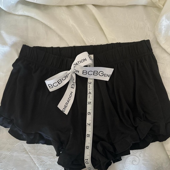 🌸BCBG pj seat top and shorts in black brand new 🌸 - Picture 6 of 7